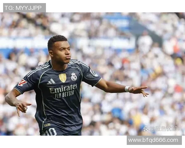 姆巴佩因违反队规被俱乐部罚款并停赛,未来比赛未定 姆巴佩因违反队规被俱乐部罚款并停赛,未来比赛未定